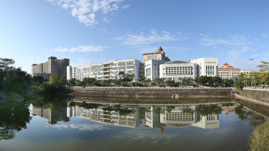 广西梧州学院 排名图片
